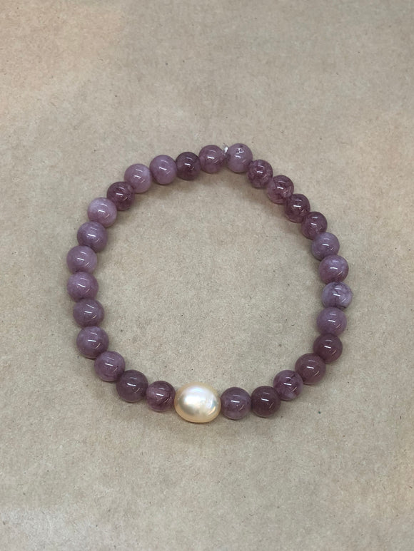 Lepidolite Crystal Beaded Bracelet with Pearl Centrepiece