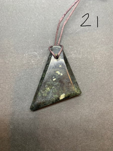 Alglenite Necklace 21