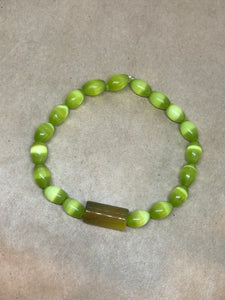 Green Cat’s Eye Crystal Beaded Bracelet with Green Agate Centrepiece
